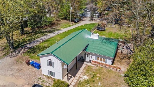 3901 E Monroe Road, Larkin Twp, MI 48642
