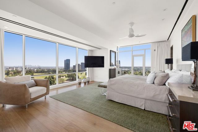 1200 Club View Drive 14S, Los Angeles, CA 90024