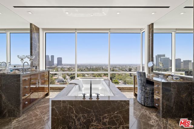 1200 Club View Drive 14S, Los Angeles, CA 90024