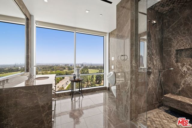 1200 Club View Drive 14S, Los Angeles, CA 90024