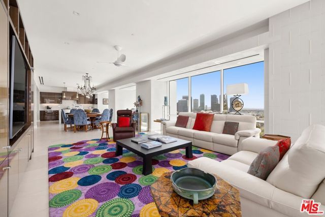 1200 Club View Drive 14S, Los Angeles, CA 90024