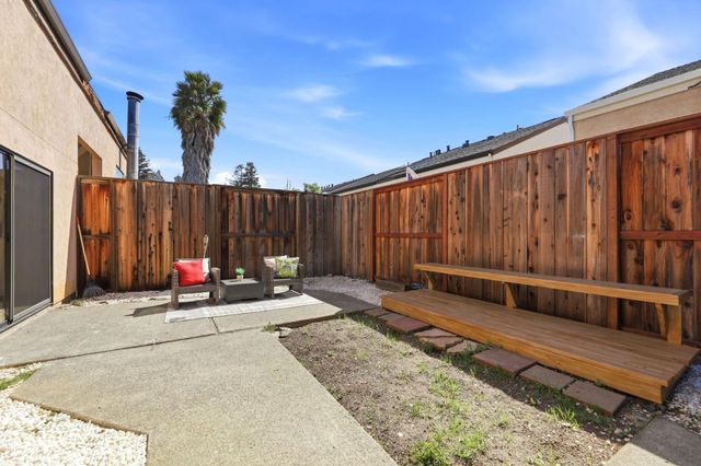 39607 Embarcadero Terrace, Fremont, CA 94538