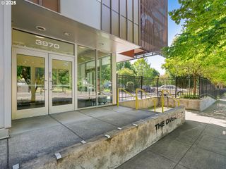 3970 N INTERSTATE Ave 301, Portland, OR 97227