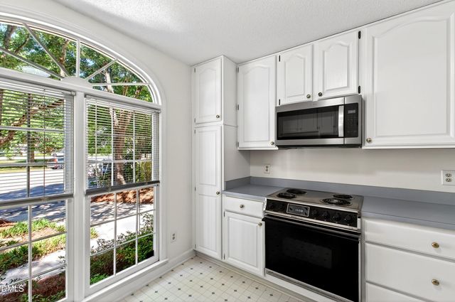 4305 Dinwiddie Court, Raleigh, NC 27604