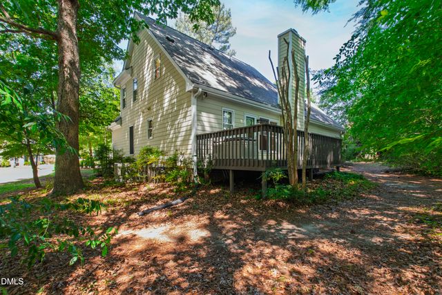 4305 Dinwiddie Court, Raleigh, NC 27604
