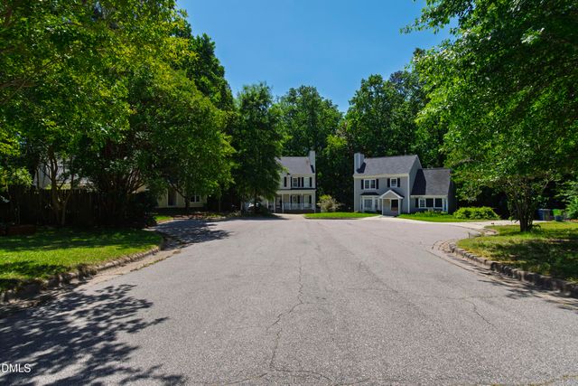 4305 Dinwiddie Court, Raleigh, NC 27604