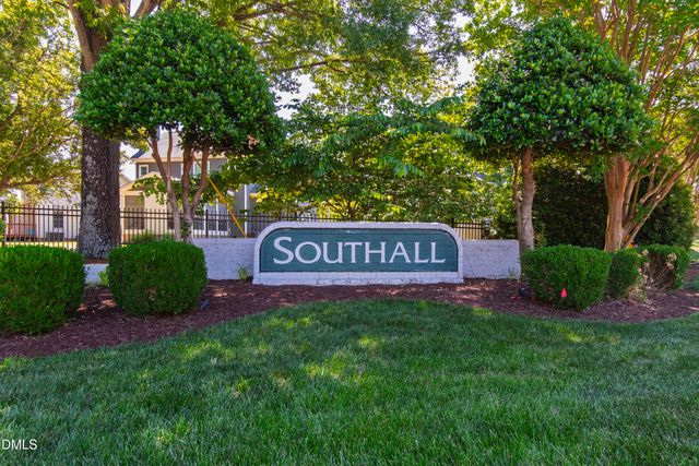 4305 Dinwiddie Court, Raleigh, NC 27604
