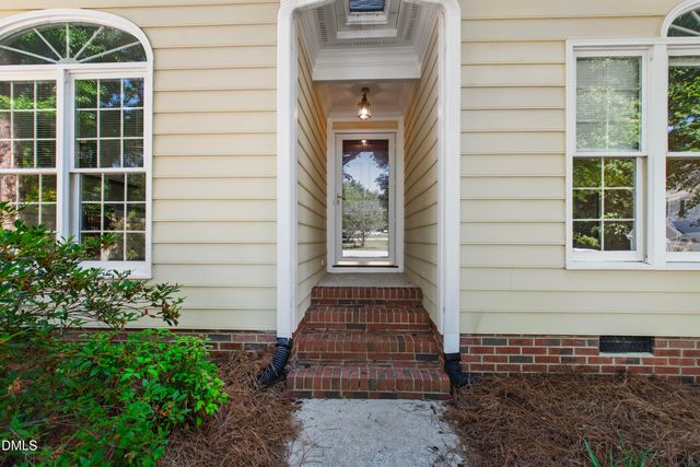 4305 Dinwiddie Court, Raleigh, NC 27604