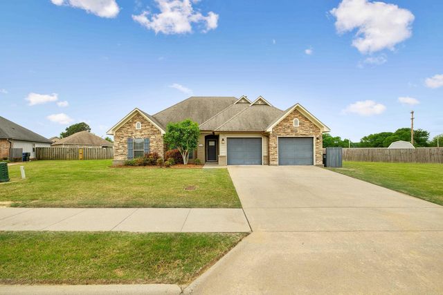 2045 Bellingrath Gardens, Conway, AR 72034