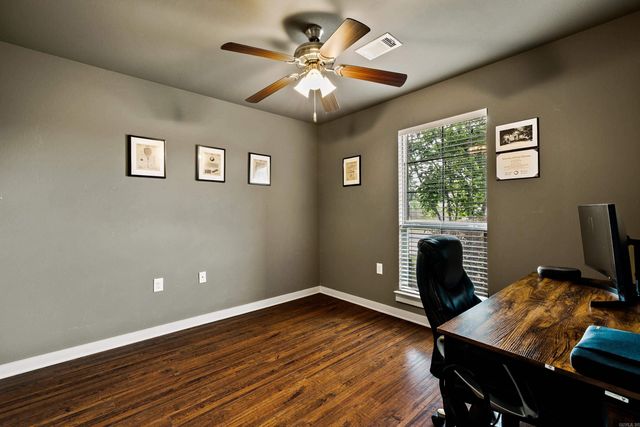 2045 Bellingrath Gardens, Conway, AR 72034