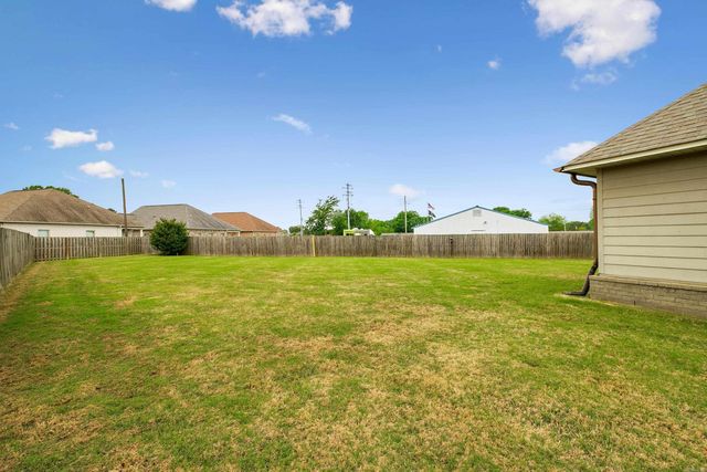 2045 Bellingrath Gardens, Conway, AR 72034