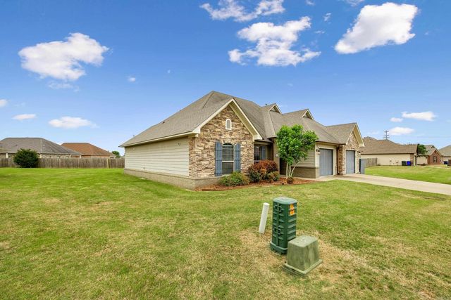 2045 Bellingrath Gardens, Conway, AR 72034