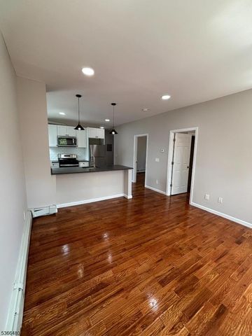 50 James St 3, Bloomfield Twp., NJ 07003