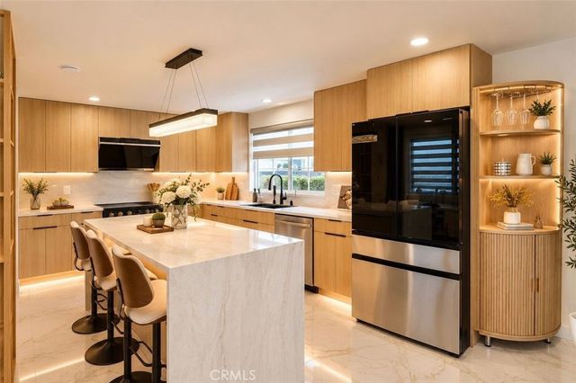 9444 La Estrella Ave, Fountain Valley, CA 92708