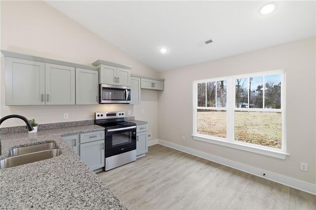 1214 Bowen Drive, Archdale, NC 27263