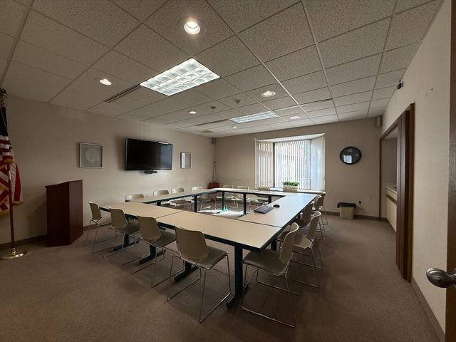 221 Industry Avenue, Springfield, MA 01104