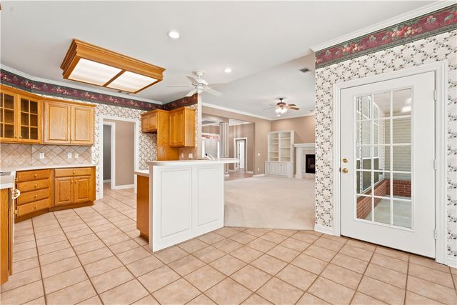 3317 N Picadilly Lane, Fayetteville, AR 72703