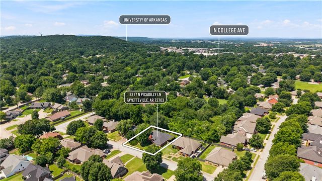 3317 N Picadilly Lane, Fayetteville, AR 72703