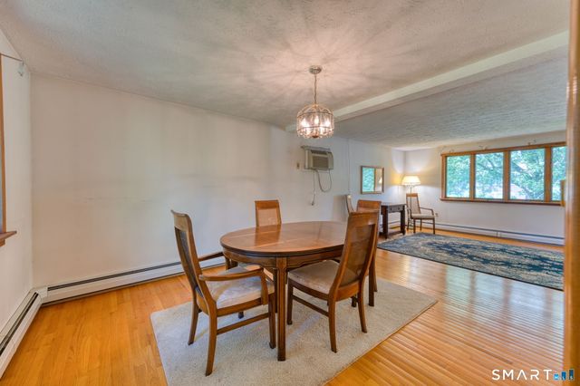 6 Blueberry Circle, Ellington, CT 06029