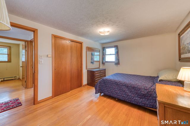 6 Blueberry Circle, Ellington, CT 06029