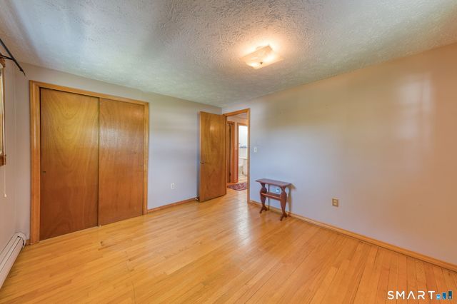 6 Blueberry Circle, Ellington, CT 06029