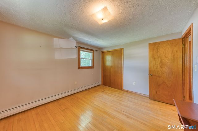 6 Blueberry Circle, Ellington, CT 06029