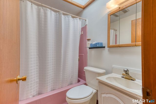 6 Blueberry Circle, Ellington, CT 06029