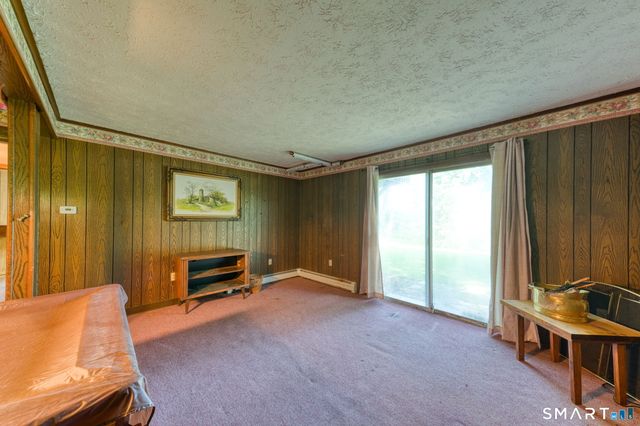 6 Blueberry Circle, Ellington, CT 06029