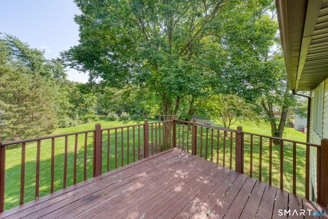 6 Blueberry Circle, Ellington, CT 06029
