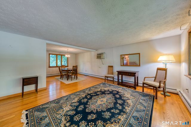 6 Blueberry Circle, Ellington, CT 06029
