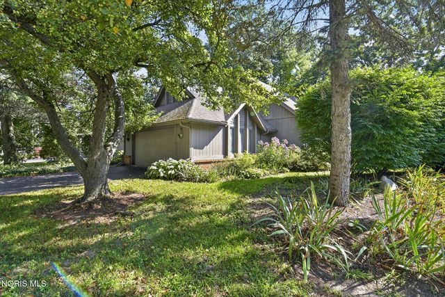 7238 Candlewood Lane, Sylvania, OH 43560