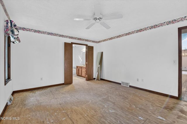 7238 Candlewood Lane, Sylvania, OH 43560