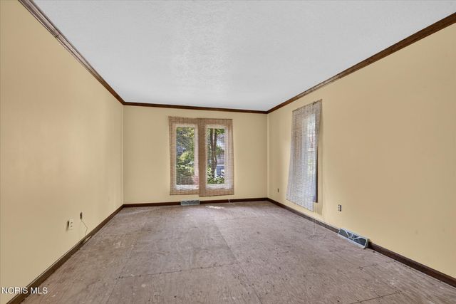 7238 Candlewood Lane, Sylvania, OH 43560