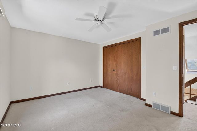 7238 Candlewood Lane, Sylvania, OH 43560