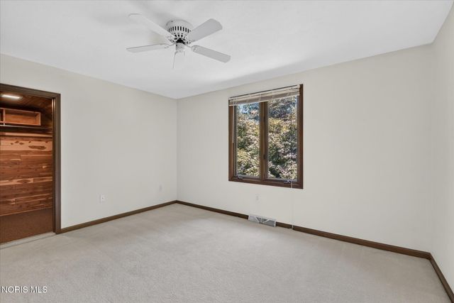 7238 Candlewood Lane, Sylvania, OH 43560
