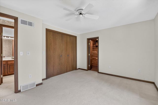 7238 Candlewood Lane, Sylvania, OH 43560