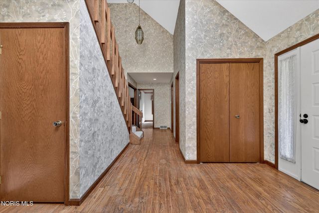 7238 Candlewood Lane, Sylvania, OH 43560