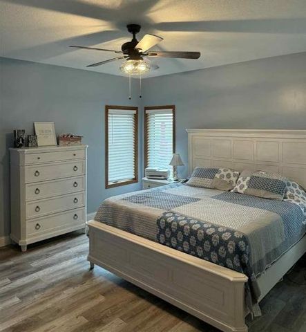 301 7th Street NW, New Richland, MN 56072