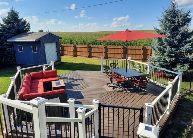 301 7th Street NW, New Richland, MN 56072