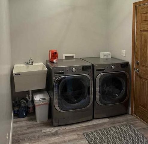 301 7th Street NW, New Richland, MN 56072