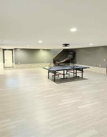 301 7th Street NW, New Richland, MN 56072