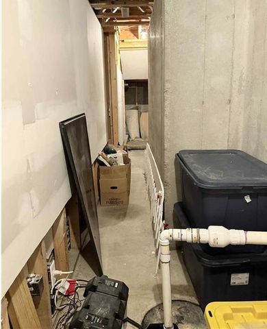 301 7th Street NW, New Richland, MN 56072