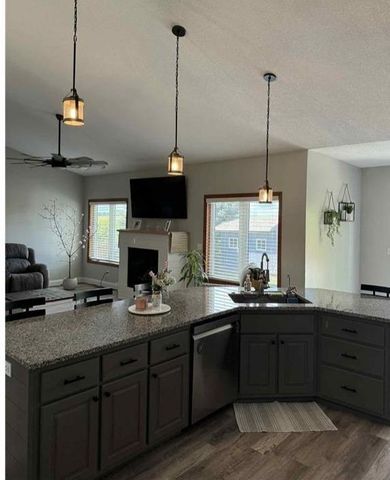 301 7th Street NW, New Richland, MN 56072