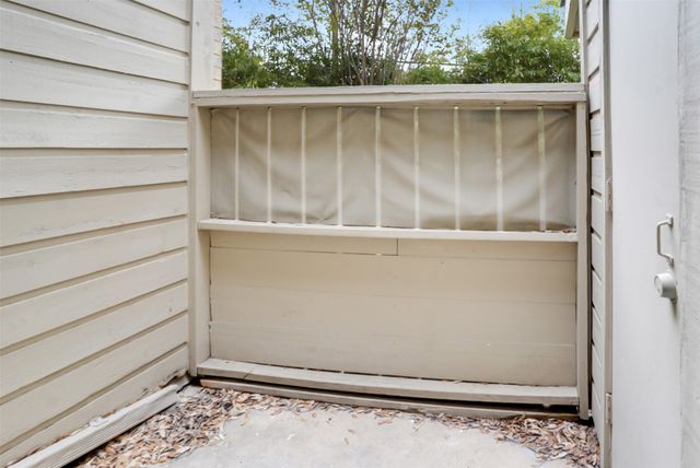 9254 Forest Lane 408, Dallas, TX 75243