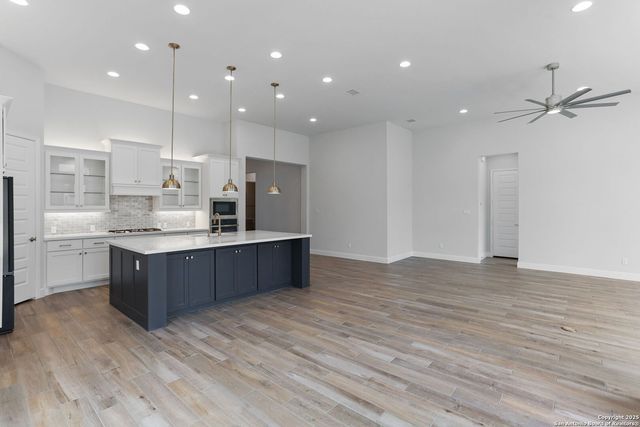 10016 Rebecca, Boerne, TX 78006