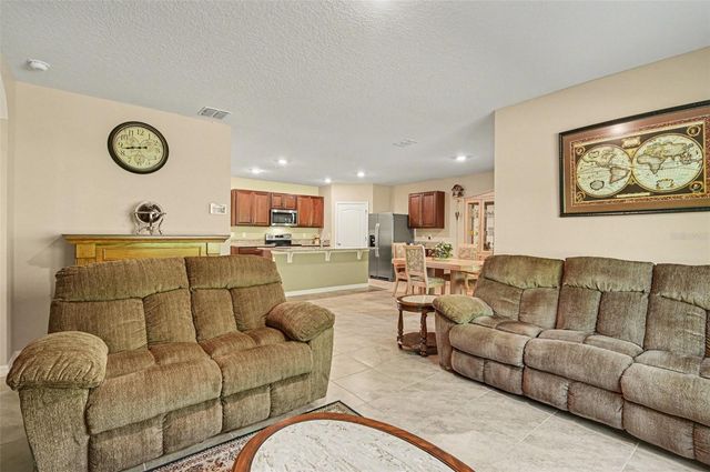 212 DUKE DRIVE, Deland, FL 32724