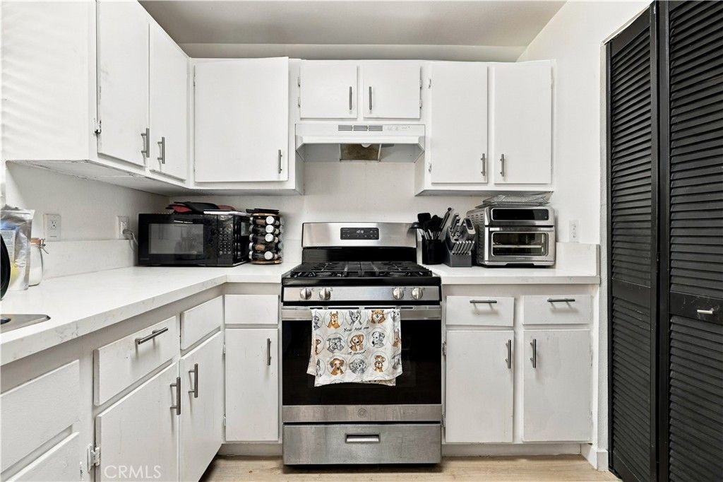 14839 Sylvan Street, Van Nuys, CA 91411 — photo 3