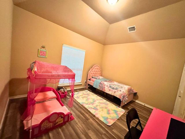 918 Myers Meadow Drive, Garland, TX 75043