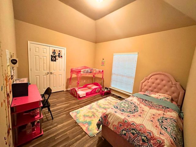 918 Myers Meadow Drive, Garland, TX 75043