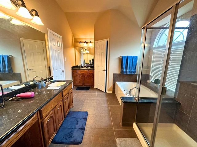 918 Myers Meadow Drive, Garland, TX 75043